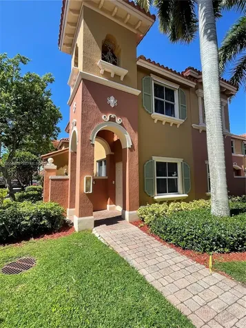 10666 SW 7th Street Pembroke Pines FL 33025
