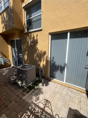 10666 SW 7th Street Pembroke Pines FL 33025