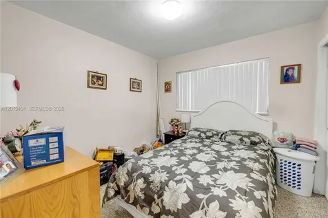 10370 SW 44th Street Miami FL 33165