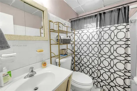 10370 SW 44th Street Miami FL 33165