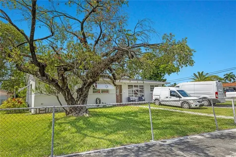 10370 SW 44th Street Miami FL 33165