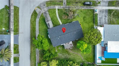 10370 SW 44th Street Miami FL 33165