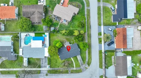 10370 SW 44th Street Miami FL 33165