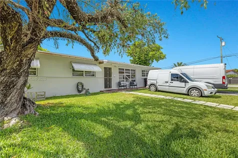 10370 SW 44th Street Miami FL 33165