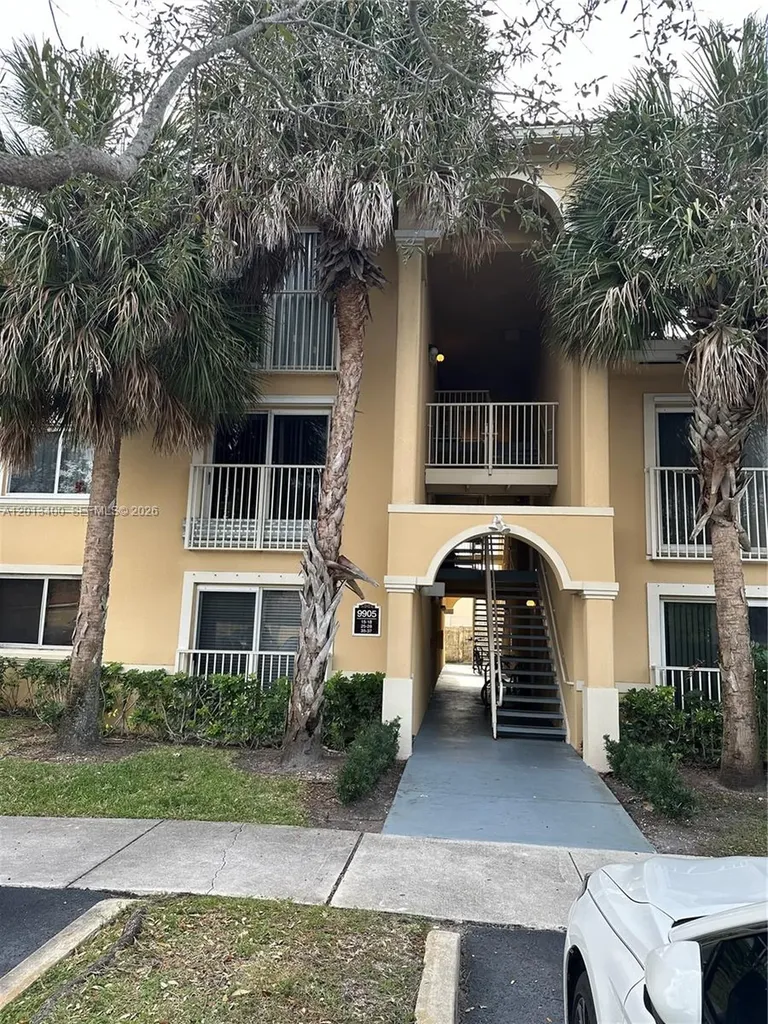 9905 Westwood Drive Tamarac FL 33321