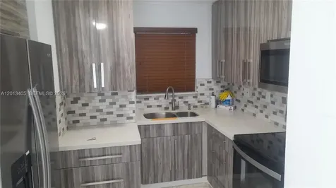 310 Fontainebleau Boulevard Miami FL 33172