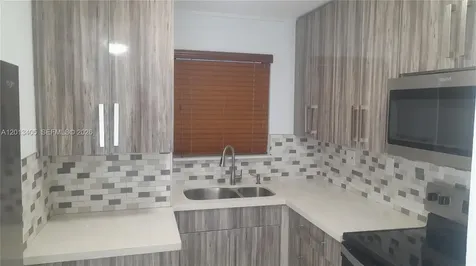 310 Fontainebleau Boulevard Miami FL 33172