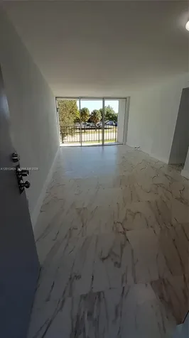 310 Fontainebleau Boulevard Miami FL 33172