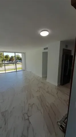310 Fontainebleau Boulevard Miami FL 33172