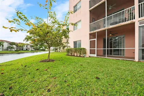 7765 Yardley Drive Tamarac FL 33321