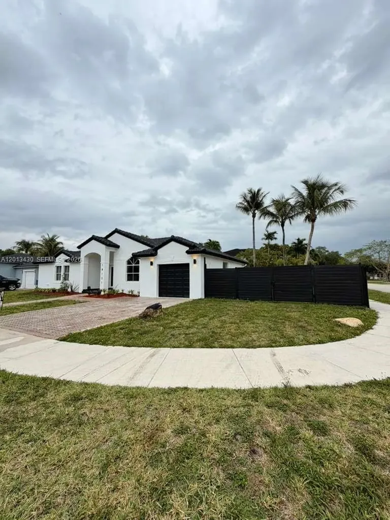 18121 SW 152nd Court Miami FL 33187