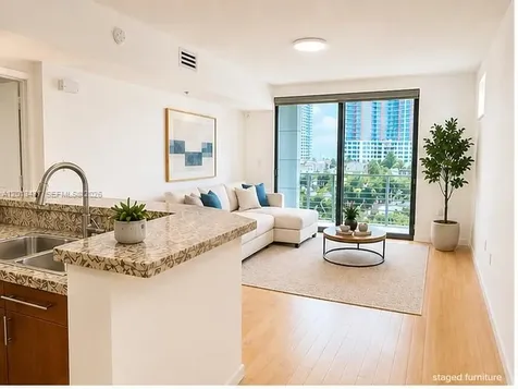110 Washington Avenue Miami Beach FL 33139