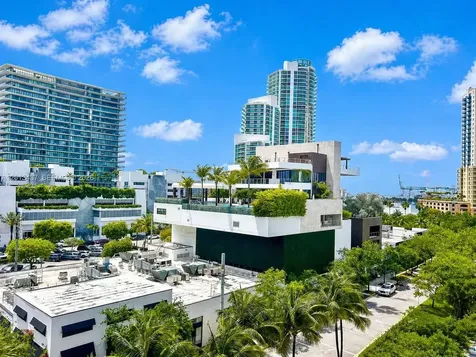 110 Washington Avenue Miami Beach FL 33139