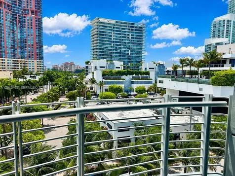 110 Washington Avenue Miami Beach FL 33139