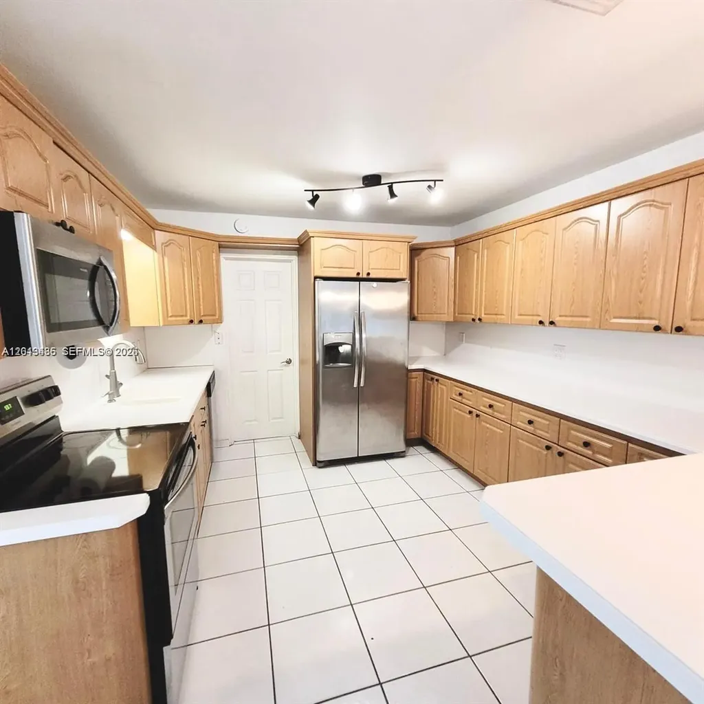 6730 Charleston Street Hollywood FL 33024