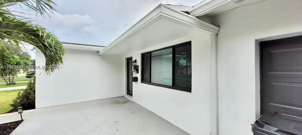 6730 Charleston Street Hollywood FL 33024
