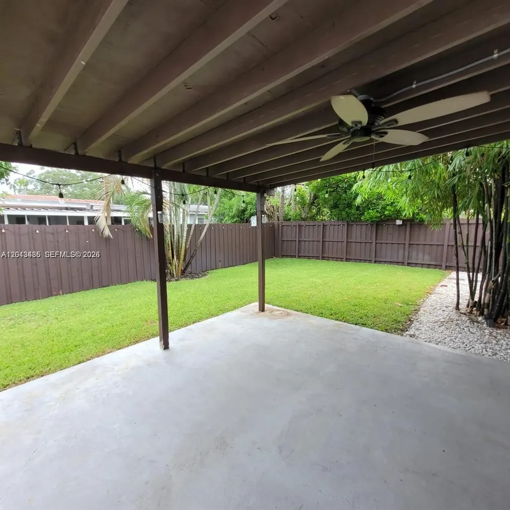 6730 Charleston Street Hollywood FL 33024