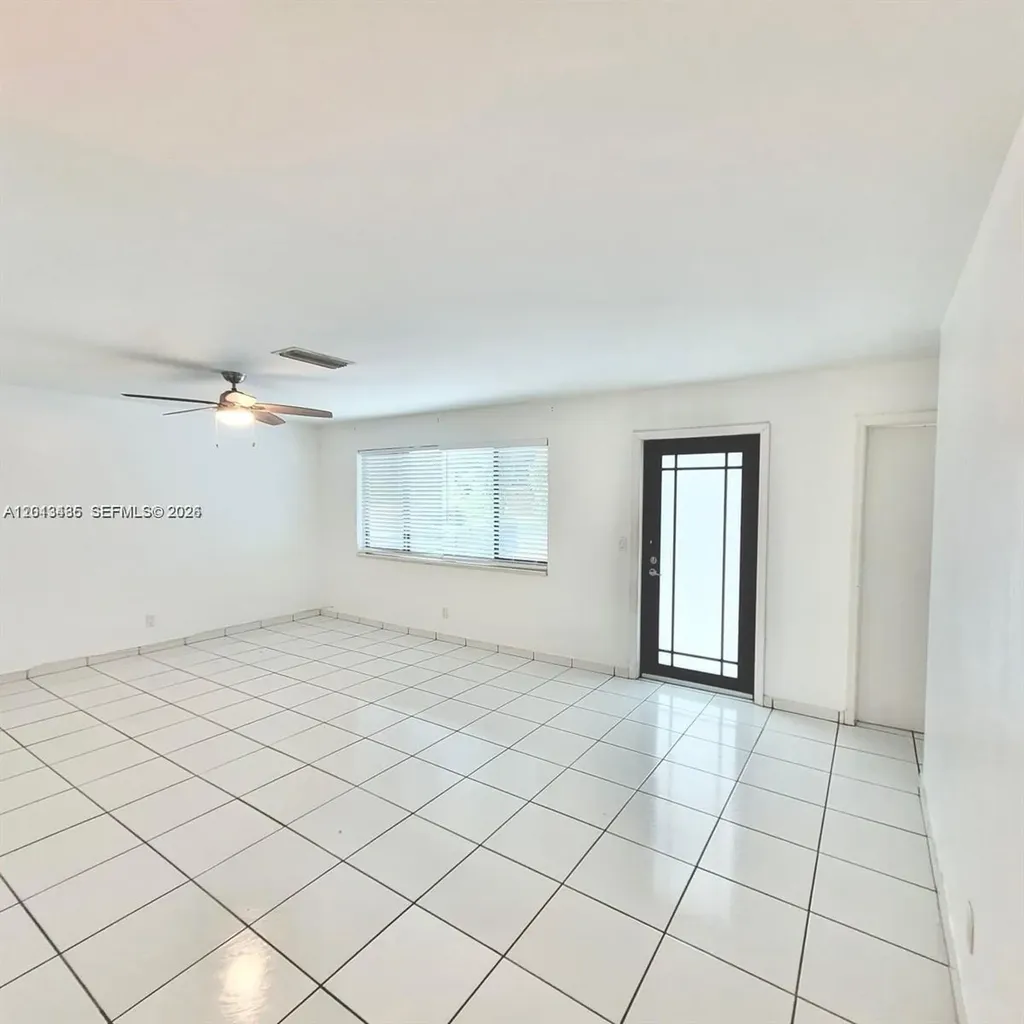 6730 Charleston Street Hollywood FL 33024