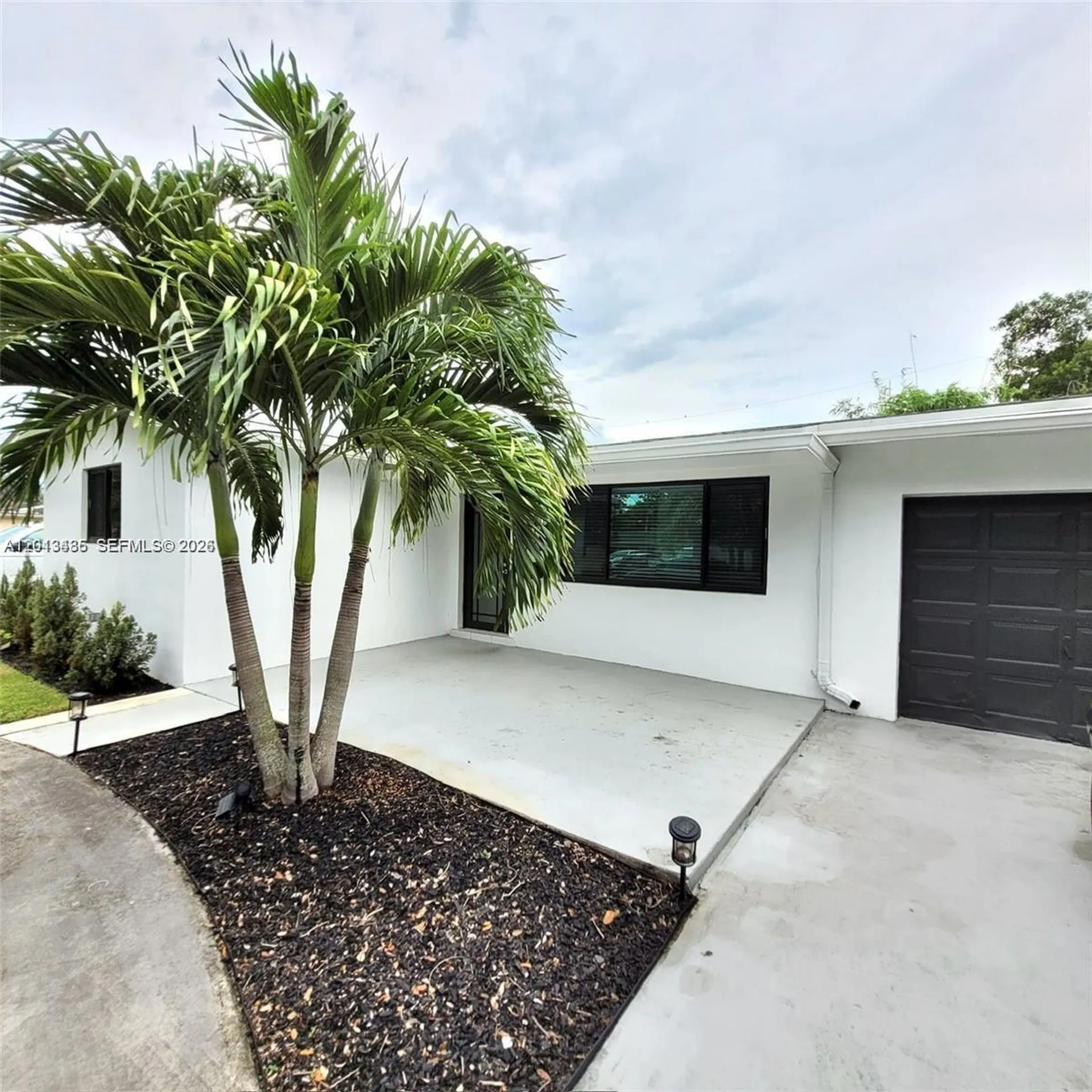 6730 Charleston Street Hollywood FL 33024