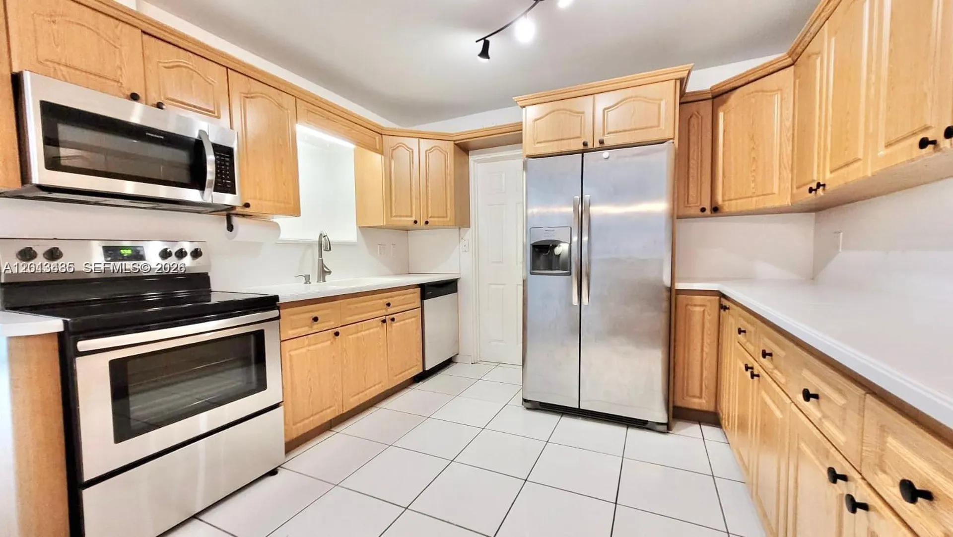 6730 Charleston Street Hollywood FL 33024