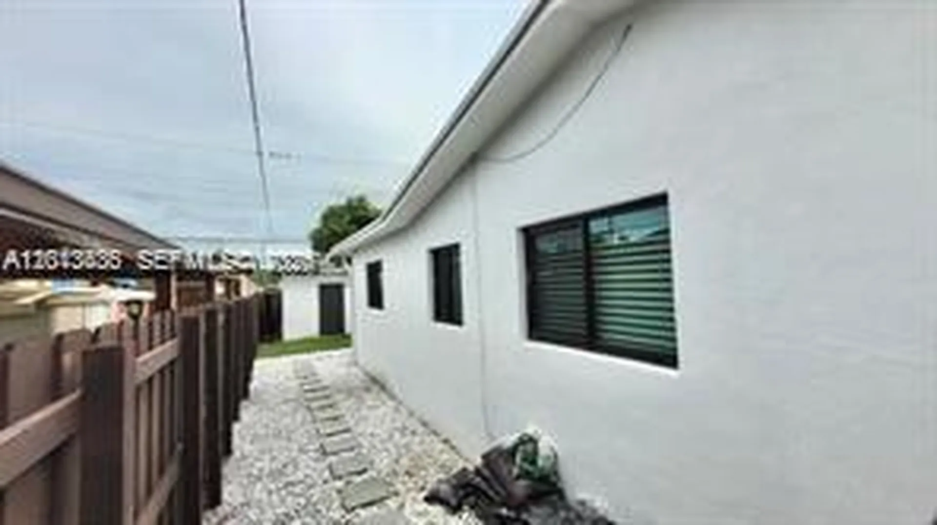6730 Charleston Street Hollywood FL 33024