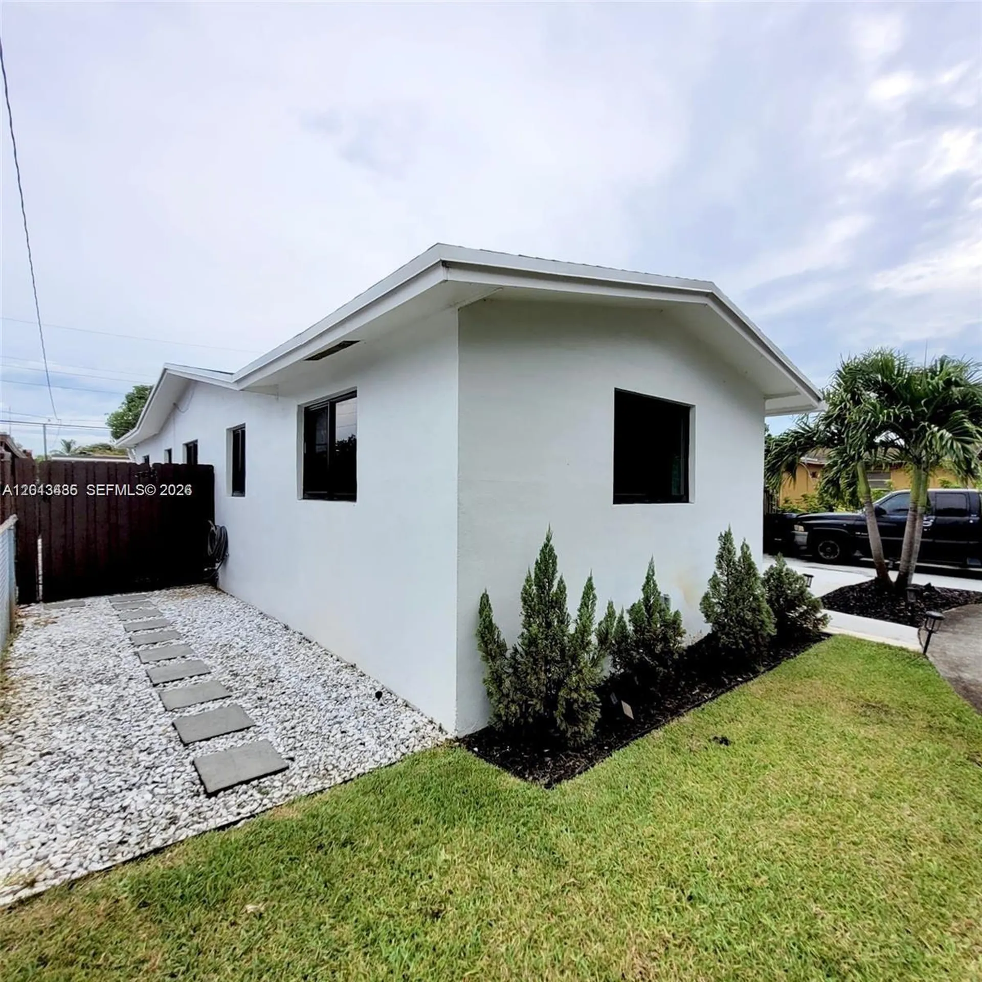 6730 Charleston Street Hollywood FL 33024