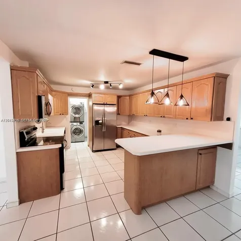 6730 Charleston Street Hollywood FL 33024