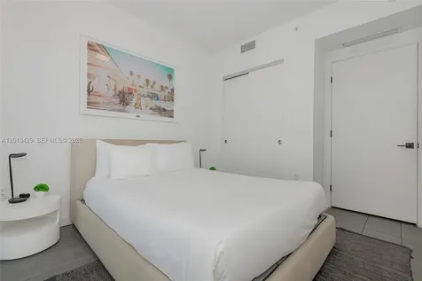 227 NE 2nd Street Miami FL 33132