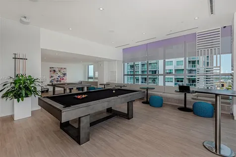 227 NE 2nd Street Miami FL 33132