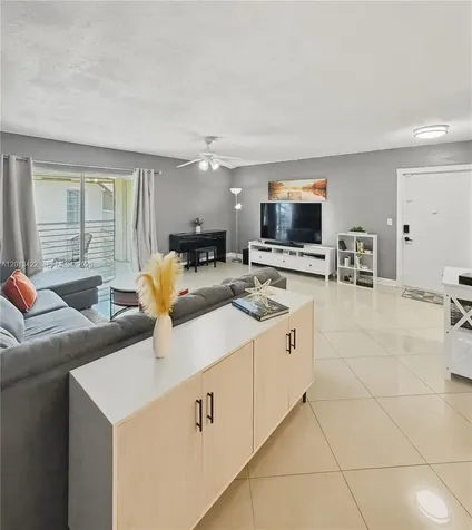 406 N Laurel Drive Margate FL 33063