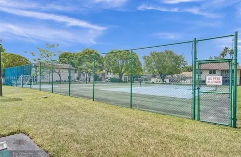406 N Laurel Drive Margate FL 33063
