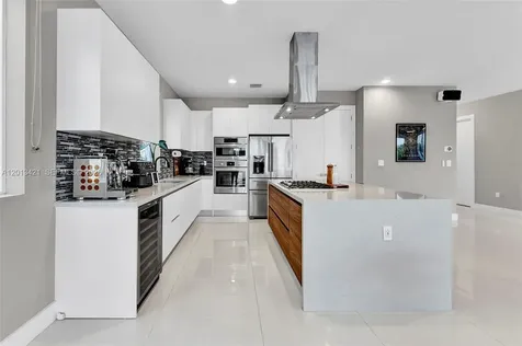 7535 NW 98th Avenue Doral FL 33178