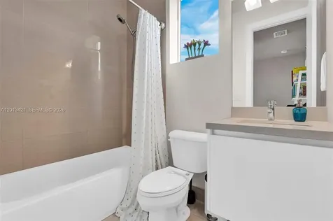 7535 NW 98th Avenue Doral FL 33178
