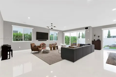 7535 NW 98th Avenue Doral FL 33178