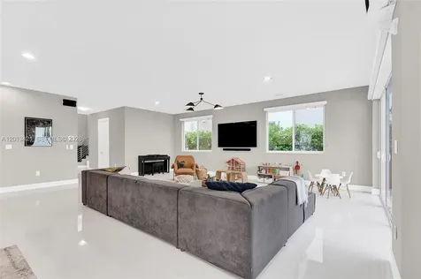 7535 NW 98th Avenue Doral FL 33178