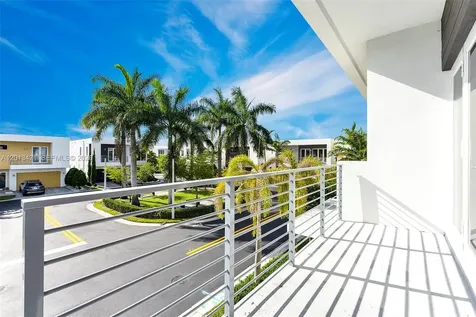 7535 NW 98th Avenue Doral FL 33178
