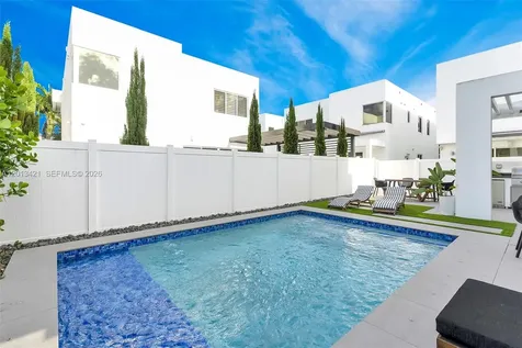 7535 NW 98th Avenue Doral FL 33178