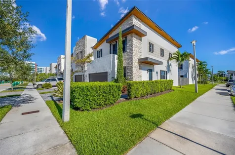 10515 NW 78th Terrace Doral FL 33178