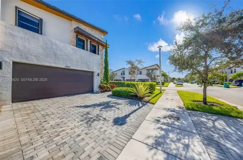 10515 NW 78th Terrace Doral FL 33178