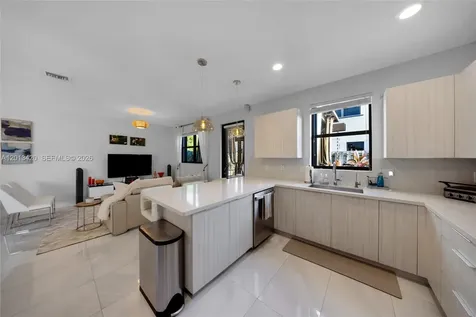 10515 NW 78th Terrace Doral FL 33178