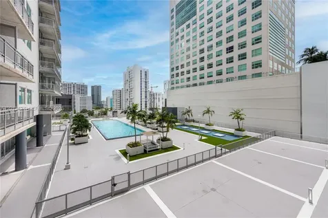 690 SW 1st Court Miami FL 33130