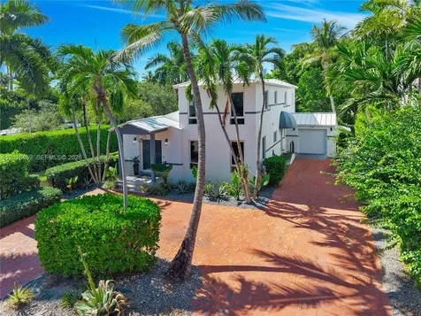1281 S Venetian Way Miami FL 33139
