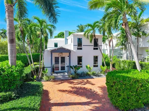 1281 S Venetian Way Miami FL 33139