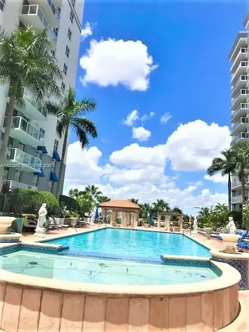 5077 NW 7th Street Miami FL 33126
