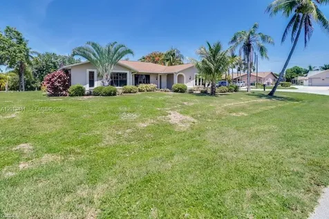 2518 SE 19th Avenue Cape Coral FL 33904