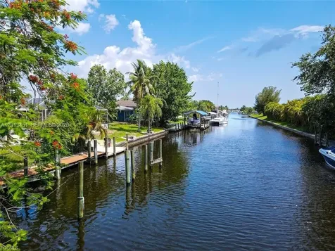 2518 SE 19th Avenue Cape Coral FL 33904