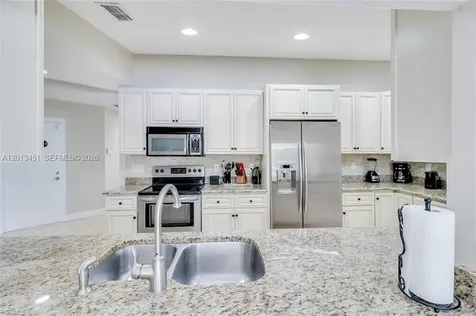 2518 SE 19th Avenue Cape Coral FL 33904