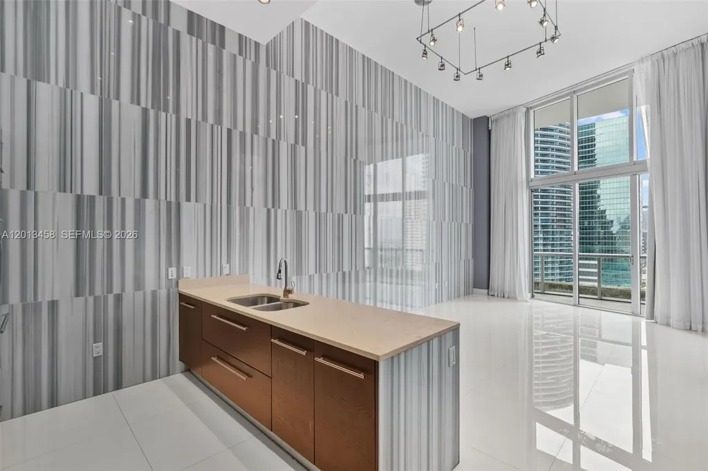 475 Brickell Avenue Miami FL 33131