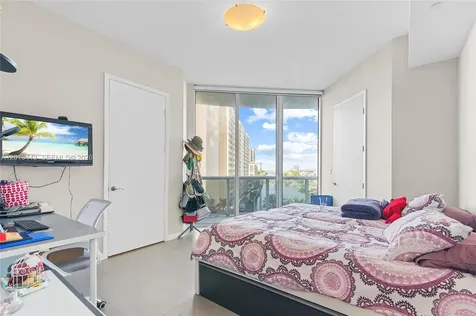 16001 Collins Avenue Sunny Isles Beach FL 33160