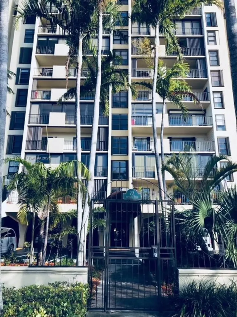77 Crandon Boulevard Key Biscayne FL 33149